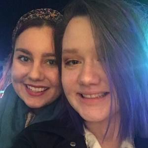 Meet your Posher, Violet